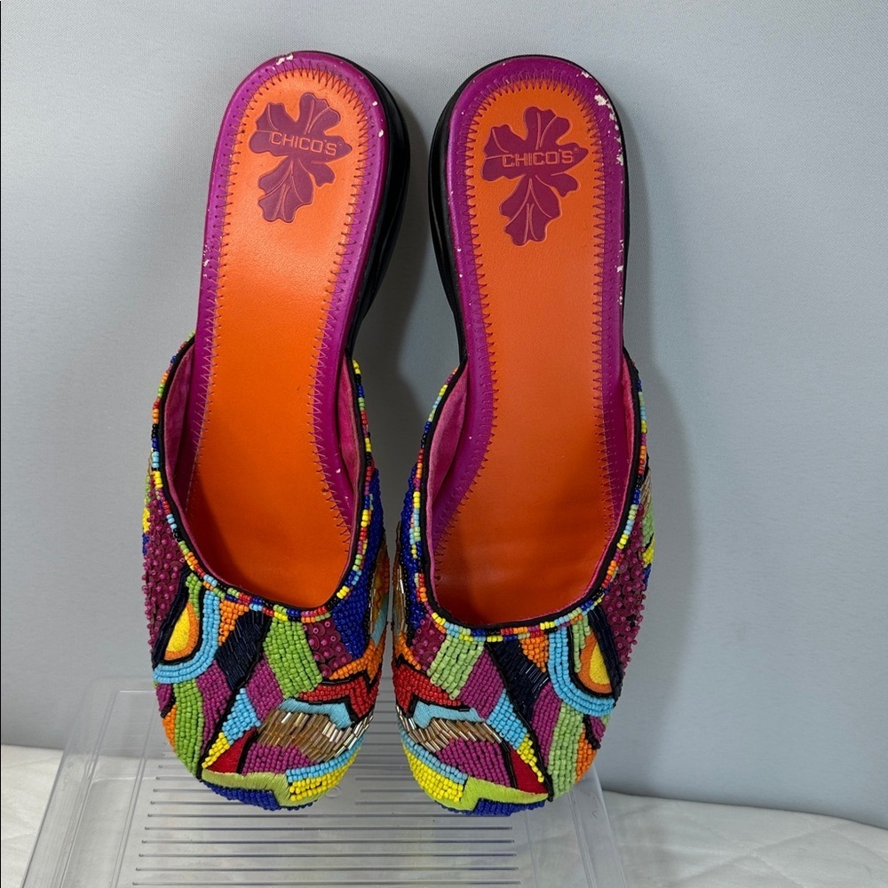 Chico's Key Largo Women Size 9 M Artsy Bold Beaded Sequins Mules Flat Slip On - Picture 2 of 5